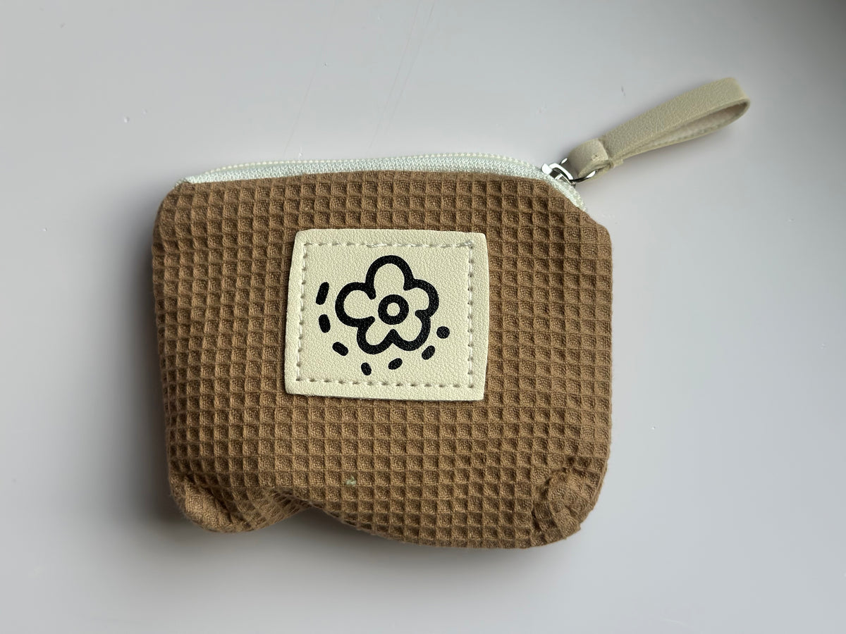 Single Daisy Mini Purse
